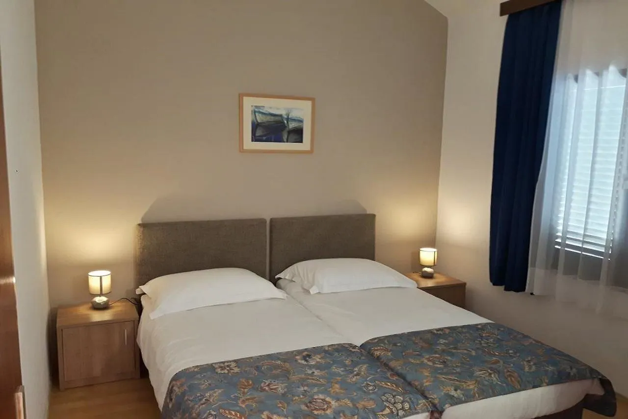 Apartments Belvedere Seget Vranjica - Cdm03037-Cya Trogir