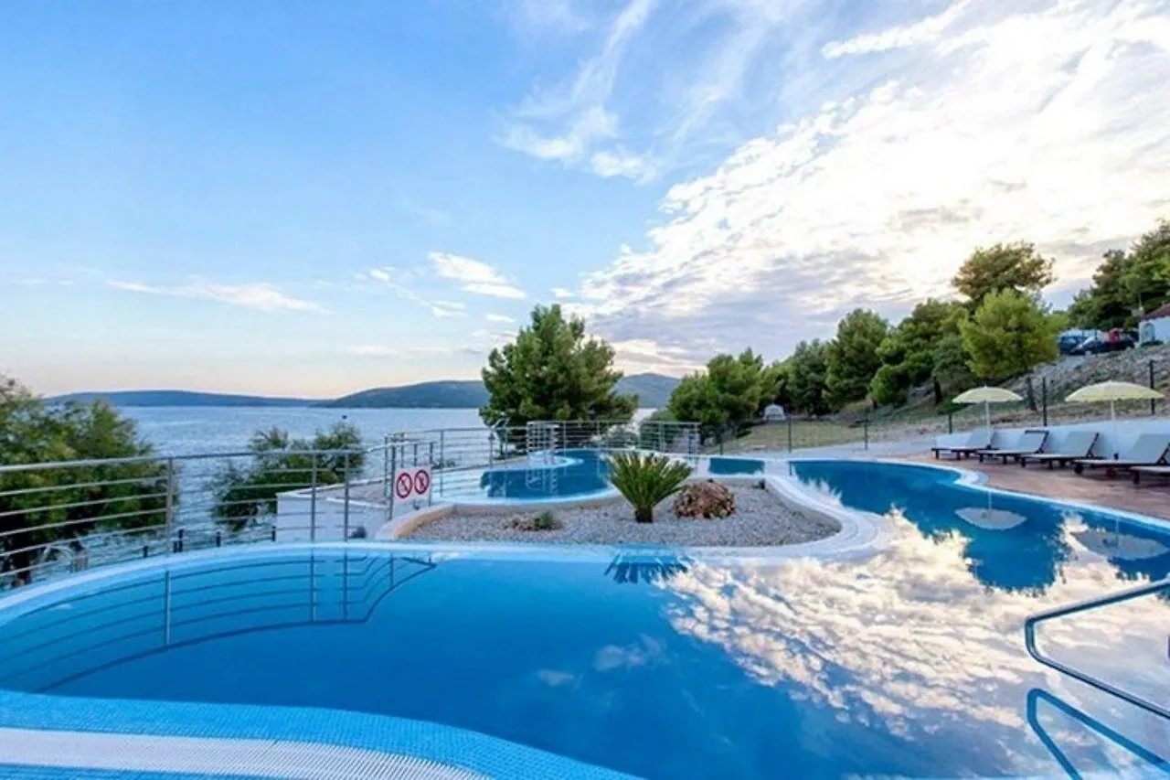 Apartments Belvedere Seget Vranjica - Cdm03037-Cya Trogir